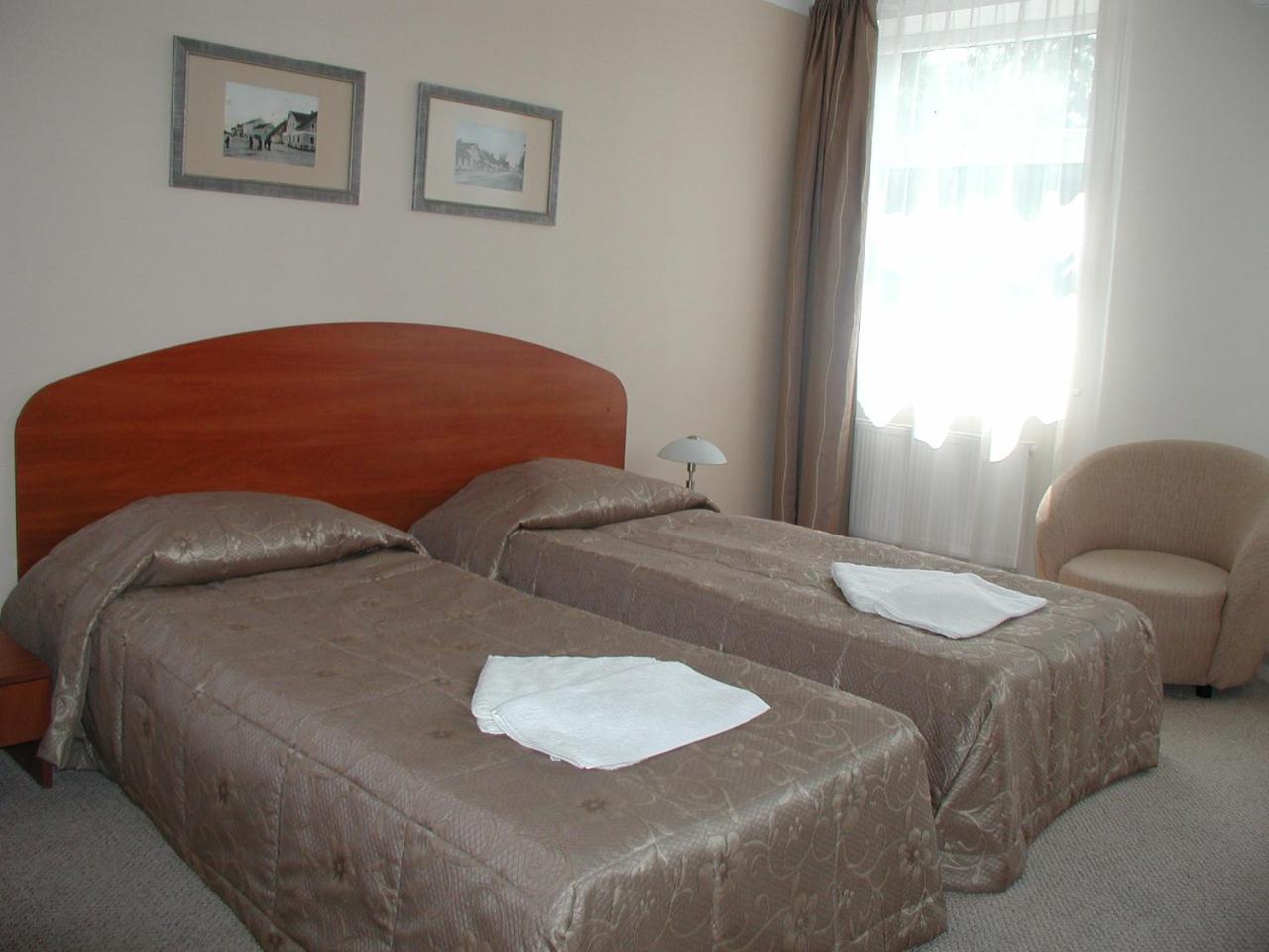 Deims Hotel Šilutė Exteriör bild